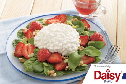 Strawberry, Spinach, & Cottage Cheese Salad from Daisy® Brand