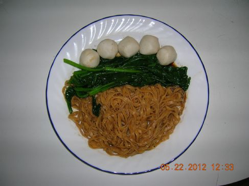 Wonton Noodle with Fish Ball & Choy Sum