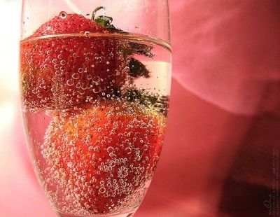 strawberry champagne punch