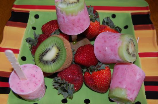 Strawberry-Kiwi Yogurt Freezer Pops