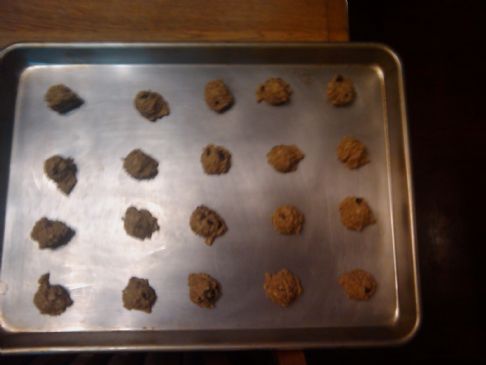Lo-Cal Dark Chocolate Oatmeal Cookies